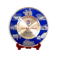 昆明本地民警退休欢送会纪念品设计定制、光荣退休纪念品制作
